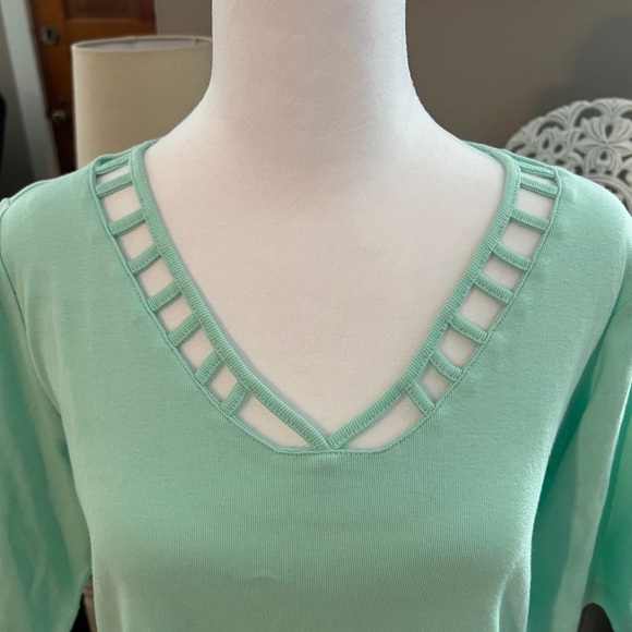 NWT Karen Scott Cutout Tee - Picture 2 of 6